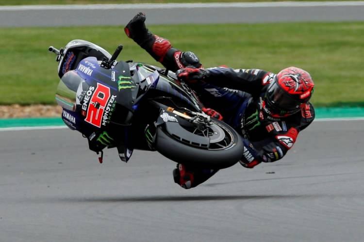 <p>27 Ağustos’ta MotoGP Britanya Grand Prix Silverstone pistinde Yamaha pilotu Fabio Quartararo antrenman sırasında kaza yapıyor.</p> <p> </p> 