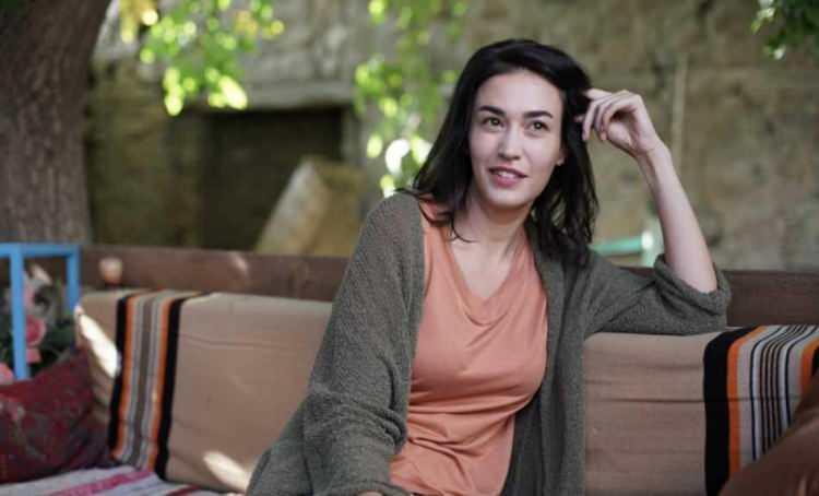<p><span style="color:#000000"><strong>Eskişehir'de çekimleri devam eden Gönül Dağı dizisi senaryosunun yanı sıra kadrosundaki ünlü isimlerle de dikkatleri üzerine çekiyor. </strong></span></p>