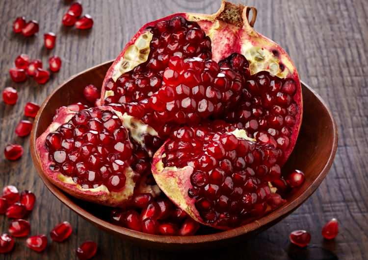 <p><span style="color:#B22222"><strong>PEKİ TUZLU NAR YEMENİN FAYDALARI NELERDİR?</strong></span></p>
