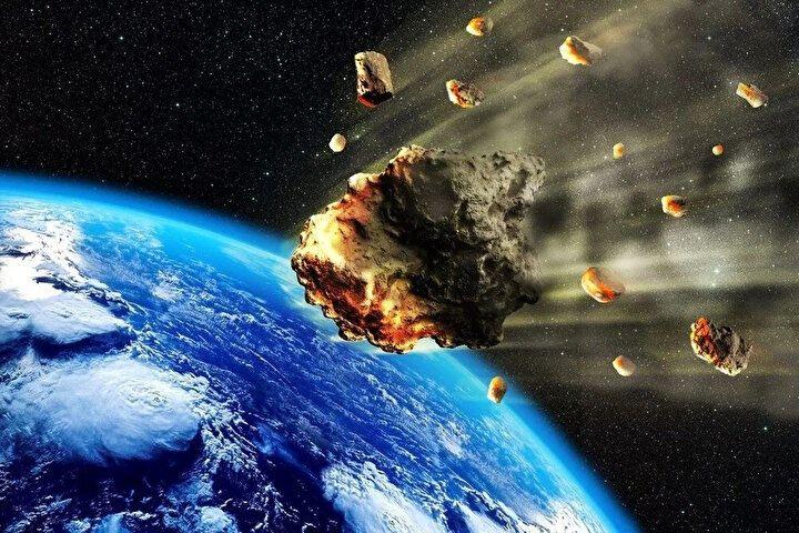 <p>Bölgede bugün bile ağaç yetişmezken, asteroidin 2. Dünya Savaşı'nda Hrioşima'ya atılan atom bombasından 800 kat daha güçlü olduğu belirtildi.</p>
<p> </p>