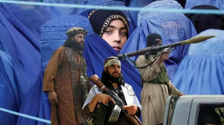 <p>Afganistan'da Taliban lideri Molla Hibetullah Ahundzade, kadınların eşlerini seçebileceğini ve miras hakkını kullanabileceğini bildirdi. Ahundzade evlilik ve miras konularında kadınlara yönelik çıkarttığı 6 maddelik kararnameyi paylaştı. Ancak, yeni kanunlar içinde kadınların eğitim ve çalışma haklarına değinimedi.</p>
