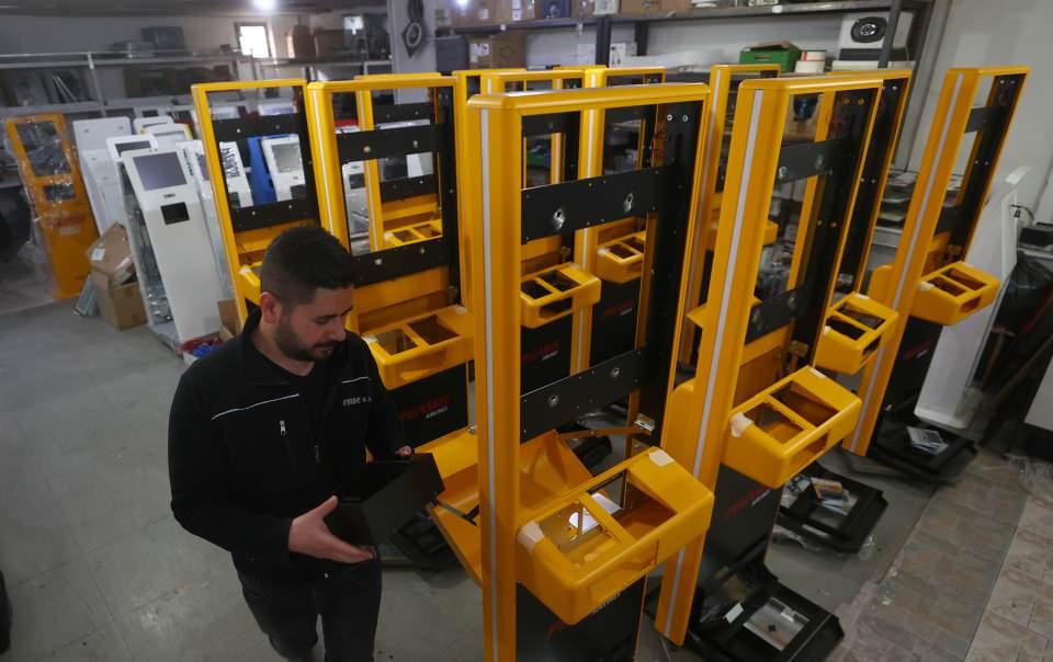 <div>Bu bize gurur veriyor. Hatta sivil havacılık otomasyonu konusunda Uluslararası Hava Taşımacılığı Birliğinin (IATA) yetkilendirilmiş tescilli çözüm ortağıyız." dedi.</div>
<div> </div>