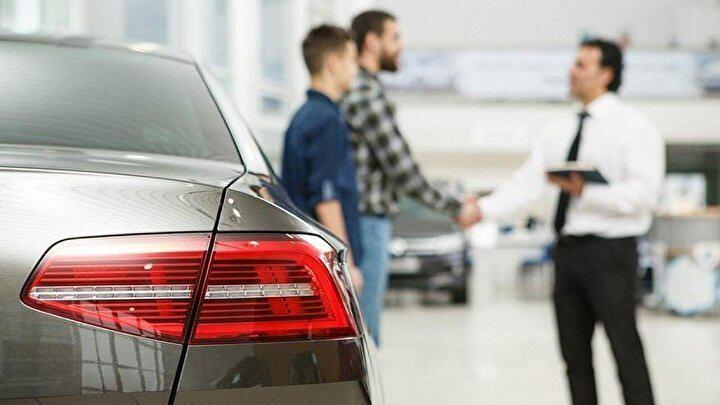 <p>VW Passat, 5 bin 485 adetle en çok satılan model olurken, bunu 4 bin 805 adetle Renault Clio, 4 bin 300 adetle Renault Megane, 4 bin 78 adetle Ford Focus, 3 bin 492 adetle Opel Astra, 3 bin 48 adetle Toyota Corolla, 2 bin 980 adetle Renault Fluence, 2 bin 962 adetle Fiat Egea, 2 bin 770 adetle VW Golf ve 2 bin 730 adetle de VW Polo takip etti.</p>