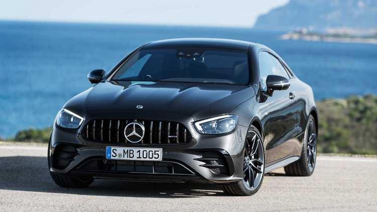 <p>6 bin 964 adetle Mercedes–Benz,</p>