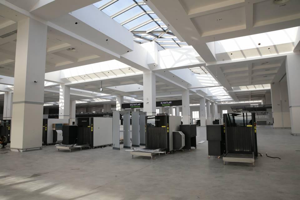 <p>Gaziantep Havalimanı'nın, yıllık 6 bin yolcuya hizmet verebilecek yeni terminal binası tamamlandı.</p>

