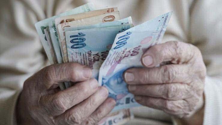 <p>Ziraat Bankası, Vakıfbank ve İş Bankası bu yılki emekli promosyonlarını açıkladı. Bankalar resmi internet sitelerinde yaptıkları açıklamalarda emekli promosyon ücretlerini duyurdular.</p>
