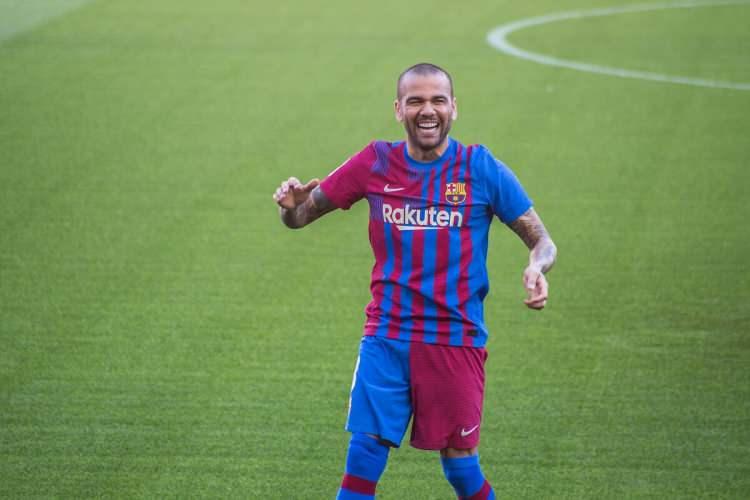 <p>Dani Alves</p>

<p>Brezilya</p>

<p>São Paulo/Barcelona</p>
