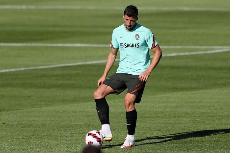 <p>Rúben Dias</p>
<p>Portekiz</p>
<p>Manchester City</p>