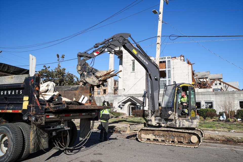 <p>Arkansas'ta bir huzurevi, Kentucky'de bir mum fabrikası ve Illinois'de bir Amazon deposu kasırgadan etkilenen yerlerden sadece birkaçı.</p>
<p> </p>