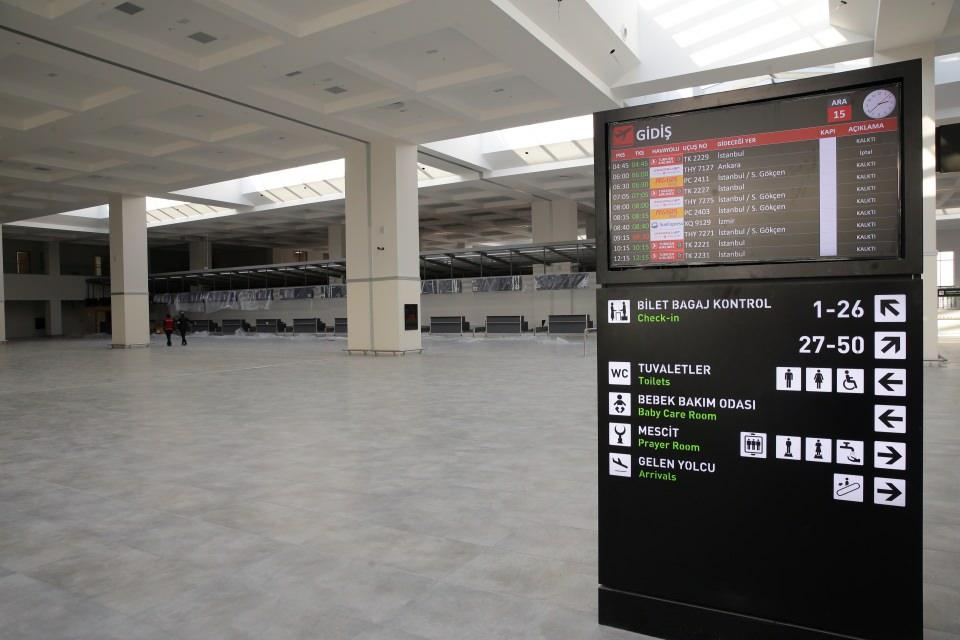 <p>Yeni terminal binamız, Gazianteplilere hizmet verecek bölgenin en önemli yerlerden biri olacak. Emeği geçenlere teşekkür ederim."</p>
