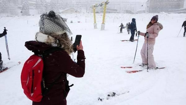 <p>Uludağ'da kar kalınlığı, 50 santimetreye ulaştı</p>
