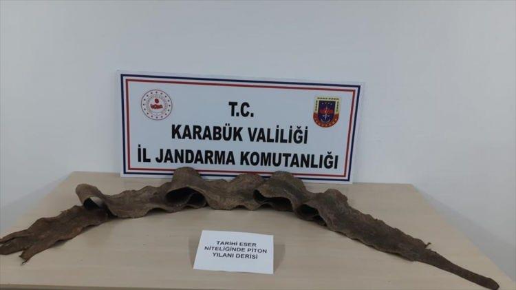 <p>İl Jandarma Komutanlığından yapılan açıklamada, “Tarihi eser ve kültür varlıkları dahil olmak üzere sorumluluk bölgemizde meydana gelebilecek olan tüm kaçakçılık olaylarıyla etkin bir şekilde mücadeleye kararlılıkla devam edilecektir" denildi.</p>
