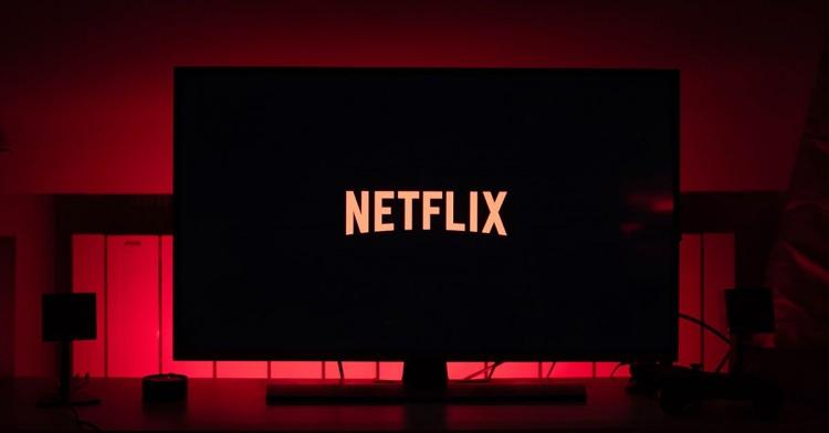 <p>7- Netflix</p>
