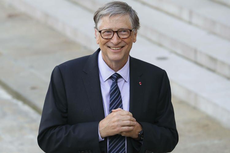 Bill Gates'ten Omicron uyarısı: Pandeminin en kötü dönemine giriyor olabiliriz