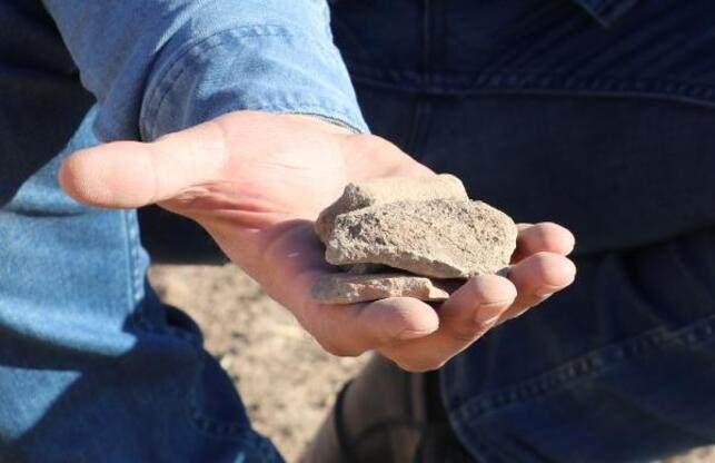 <p>Aba Höyüğü' olarak adlandırdığımız bu yerleşim alanında milattan önce 3 bin Helenistik döneme dair seramik verileri elde ettik. Yeni bulgularla kentin geçmişinin yaklaşık milattan önce 3000'li yıllara dayandığını tespit ettik.</p>
<p> </p>