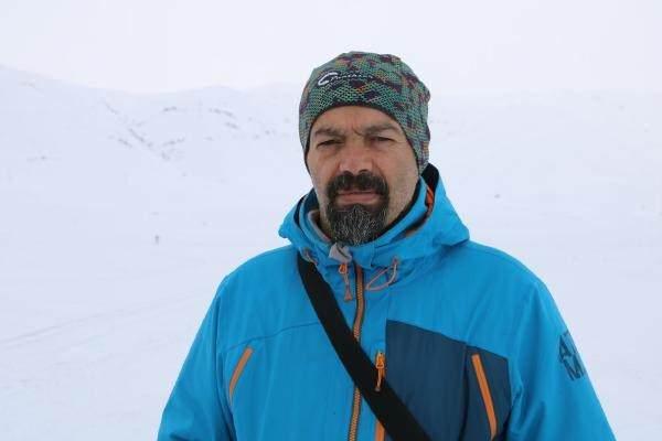 <p>'TOPLAM 123 MADALYA ALDIK'</p>

<p>Kar yağışı ile birlikte antrenmanlara başladıklarını belirten Şefik Yaşar, "60'a yakın sporcumuz var. Federasyonun hazırladığı Türkiye şampiyonluğuna hazırlanıyoruz. Şu ana kadar da 200 sporcu yetiştirdik. Bu sporcularımız milli yapıyoruz. Kendi kategorilerinde milli oluyorlar. </p>
