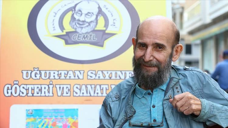 <p><strong>UĞURTEN SAYINER</strong></p>

<p>27 HAZİRAN</p>

<p>İzmir'in Karşıyaka ilçesinde yaşayan ve yaşlılığa bağlı sağlık sorunları yaşayan 77 yaşındaki sanatçı Uğurtan Sayıner hayatını kaybetti.</p>

<p>Sayıner, Türk televizyon tarihine damga vuran "Bizimkiler" dizisinde canlandırdığı "Cemil" karakteriyle hafızalara kazınmıştı.</p>
