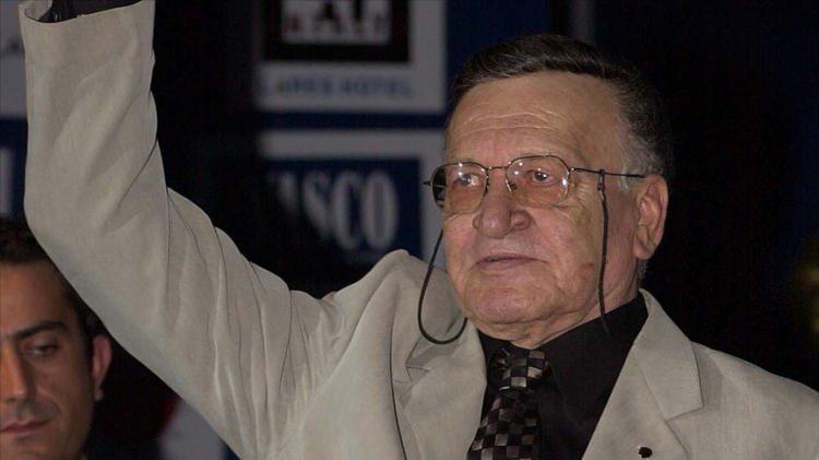 <p><strong>KARTAL TİBET</strong></p>
<p>2 TEMMUZ</p>
<p>Yeşilçam'ın usta ismi yönetmen ve senarist Kartal Tibet, 83 yaşında hayatını kaybetti.</p>
<p>Ankara'da 1938'de dünyaya gelen Kartal Tibet, imza attığı 200'e yakın filmle Türk sinemasına büyük katkılarda bulundu.</p>