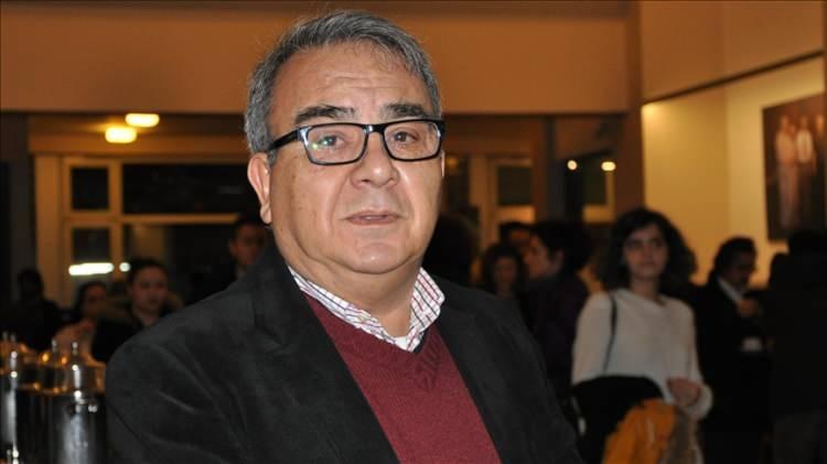<p><strong>SEZAİ AYDIN</strong></p>
<p>20 ARALIK</p>
<p>Tiyatro, sinema, dizi oyuncusu ve seslendirme sanatçısı Sezai Aydın, 69 yaşında vefat etti. "Ayı Yogi", "Rambo", "Rocky" ve "Fred Çakmaktaş" gibi karakterleri seslendirmesi ile hafızalara kazınan usta tiyatrocu Sezai Aydın, bir süredir tedavi gördüğü Ümraniye'deki özel bir hastanede hayatını kaybetti.</p>
<p> </p>
<p> </p>