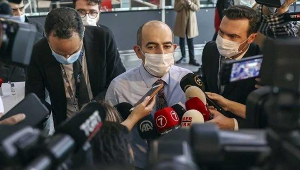 <p>Boğaziçi Üniversitesi Rektörlüğüne Prof. Dr. Melih Bulu'nun atanmasına tepki gösteren grup, Beşiktaş'taki Boğaziçi Üniversitesi Güney Kampüs Ana Giriş Kapısı önünde toplanarak eylem başlatırken protestocuların Kabe fotoğrafını yere sermesiyle ilgili, İstanbul Cumhuriyet Başsavcılığı resen soruşturma açtı.</p>
<p> </p>