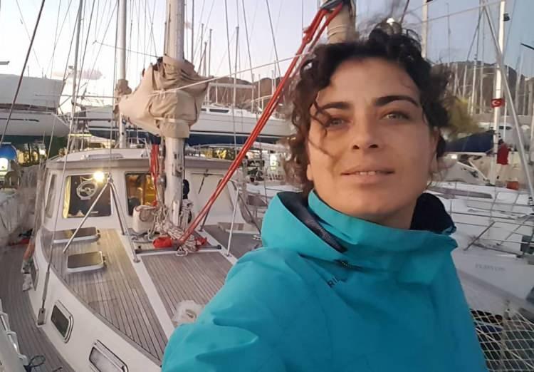 <p><span style="color:#800000"><strong>Şimdilerde 43 yaşında olan Yeşim Büber sosyal medya hesabından yaptığı paylaşımlarla gündem oluyor. </strong></span></p>