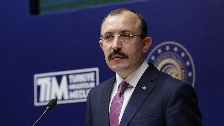 <p><strong>İhracat 200 milyar doları geçti</strong></p>

<p>Ticaret Bakanı Mehmet Muş, "Son 12 aylık ihracatımız 201,5 milyar dolara yükselerek yeni bir Cumhuriyet tarihi rekoruna imza atmıştır. İlk defa 200 milyar doları geçmiş bulunuyoruz."</p>
