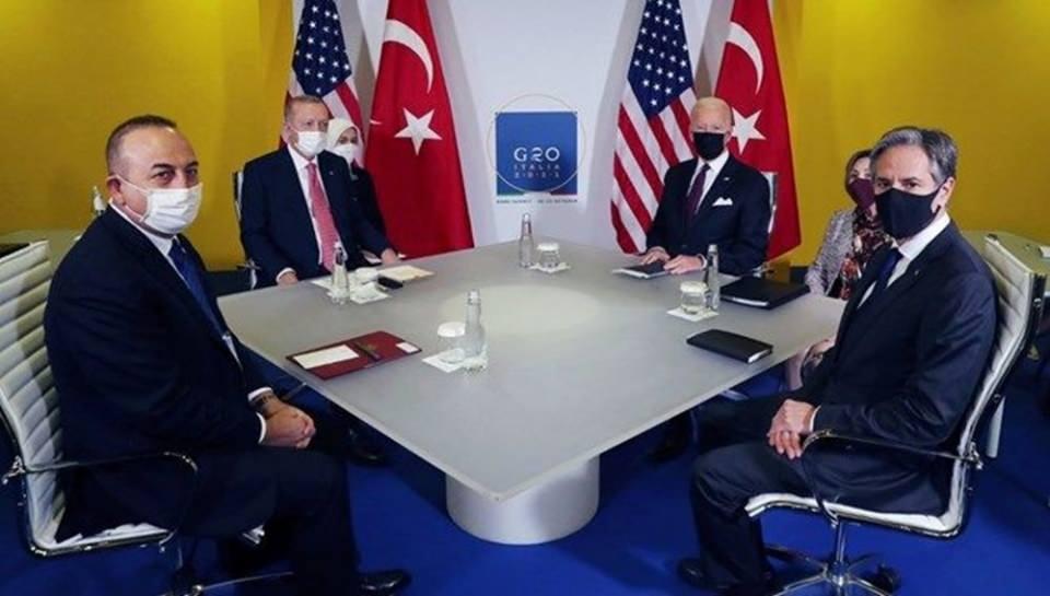 <p><strong>ERDOĞAN-BİDEN GÖRÜŞMESİ<br />
<br />
Ekim</strong><br />
<br />
-Cumhurbaşkanı Erdoğan, Roma'da gerçekleştirilen G20 Liderler Zirvesi'de ABD Başkanı Joe Biden ile görüştü.</p>