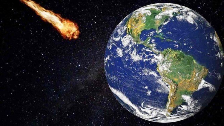 <p>NASA, bilinen asteroidlerin hiçbirinin yakın zamanda Dünya'ya çarpmayacağını söylese de, bilinmeyenler için tehlikenin her daim olduğunun altını çizdi.</p>