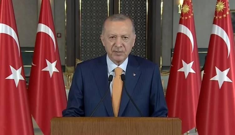 <p>Cumhurbaşkanı Recep Tayyip Erdoğan açılış törenine video konferansla katıldı.</p>

