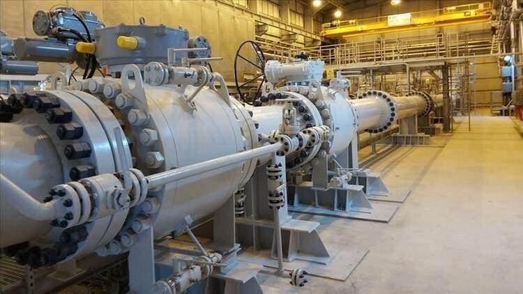 <p>Her hat 930 kilometre uzunluğunda. Biri 15.75 milyar metreküp olarak Türkiye’ye gaz vermeye başlayan hatlardan diğeri ise yine 15.75 milyar metreküp gazı Bulgaristan sınırına kadar iletiyor.</p>
<ul>
</ul>