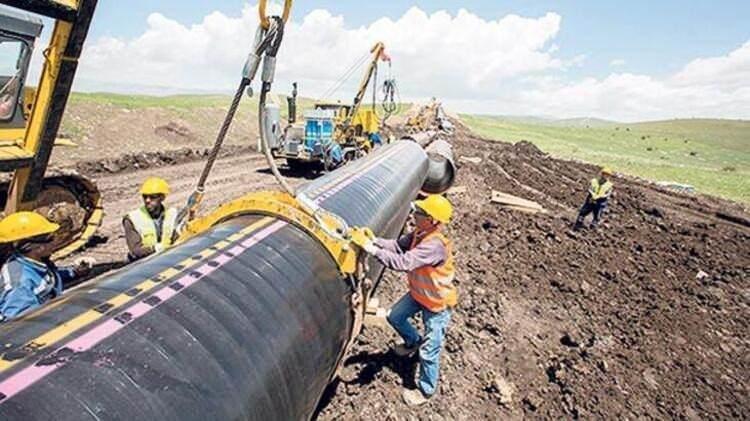 <p>TürkAkım’da başlayan gaz akışıyla birlikte Türkiye bir taraftan kendi enerji arz güvenliğini sağlayıp, Avrupa’ya transit geçişte ücret alabilir duruma gelirken, diğer taraftan güney ve güneydoğu Avrupa için bir enerji köprüsü konumunu pekiştirdi.</p>
<ul>
</ul>
