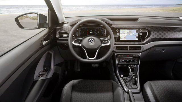 <p>Aracın iç mekanı ise Polo ve T-Cross modellerinden izler taşıyor. </p>
<p> </p>