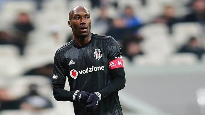 <p>Atiba Hutchinson</p>