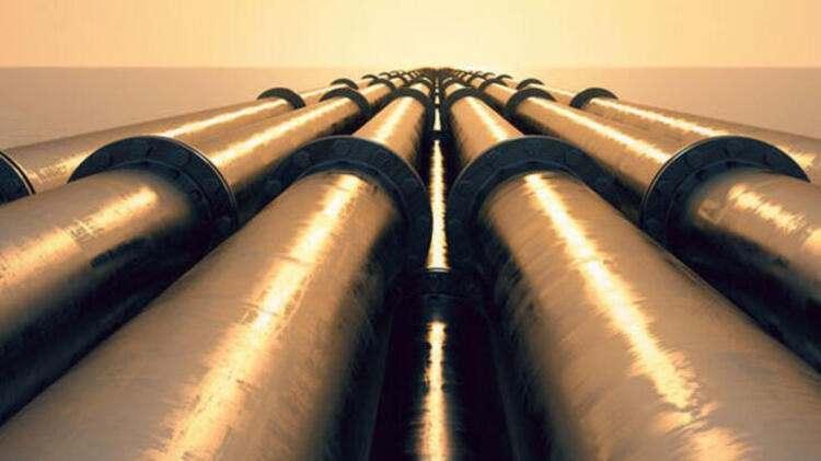 <p>Boru hatları en az 50 yıl faaliyet gösterecek şekilde inşa edildi.</p>
<p>TürkAkım’la Karadeniz’in altından taşınan doğalgaz, uzman ekipler tarafından sürekli olarak izliyor.</p>
