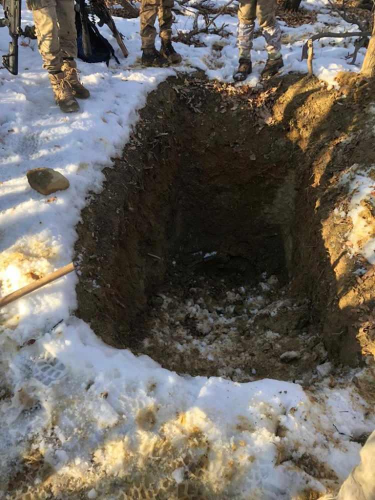 <p>Bitlis İl Jandarma Komutanlığınca BT&Ouml; mensuplarını bulmak, etkisiz hale getirmek, kullanmış oldukları sığınak, barınak ve depoları imha etmek maksadıyla &ldquo;Yıldırım 16 Sehi Ormanları Şehit Uzman Jandarma VI Kademeli &Ccedil;avuş Eyup Fidan 2021-1&rdquo; ve &ldquo;Yıldırım 16 Sehi Ormanları Şehit Jandarma Er Kadir G&uuml;ler 2020-11&rdquo; operasyonları başlatılmıştır. Operasyonlar kapsamında;&nbsp;</p>
