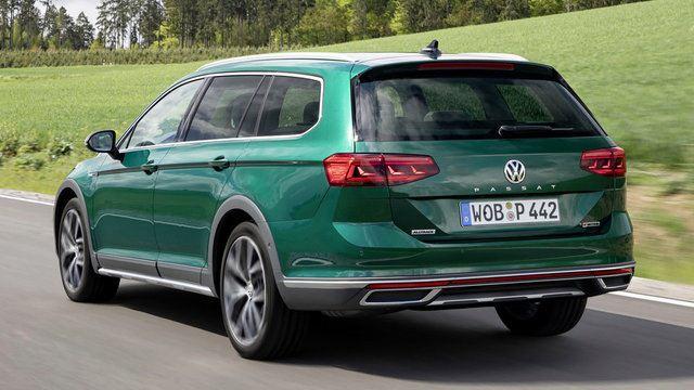 <p>Alltrack, standart Passat Variant'ın arazi özellikleri sergileyen kardeşi olarak dikkat çekiyor. </p>
<p> </p>