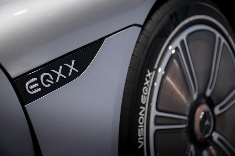 <p>Uzun süredir ipucu görselleri ve paylaşılan bilgileriyle adından söz ettiren Mercedes-Benz EQXX sonunda görücüye çıktı.</p>

<p> </p>
