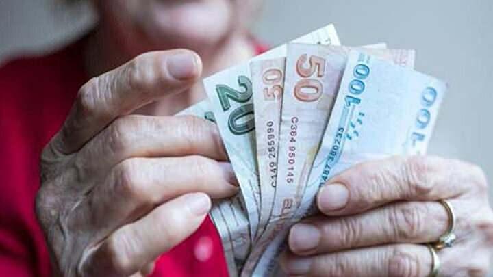 <p>Kurumlar Vergisi Kanunu'na göre, tam mükellefiyete tabi girişim sermayesi yatırım fonlarının katılma payları ile girişim sermayesi yatırım ortaklıklarının hisse senetlerinden elde edilen kar paylarına Kurumlar Vergisi istisnası uygulanırken bu istisna diğer fon ve ortaklıklarını kapsamıyor. Teklifle, girişim sermayesi dışındaki diğer yatırım fonlarından elde edilen kar paylarına da istisnanın uygulanması sağlanıyor. Girişim sermayesi dışındaki diğer yatırım ortaklıklarından elde edilen kar paylarına ise istisna uygulanmayacak. Söz konusu istisna, portföyünde yabancı para birimi cinsinden varlık ve altın ile diğer kıymetli madenler ve bunlara dayalı sermaye piyasası araçları bulunan yatırım fonlarından elde edilen iştirak kazançlarına da uygulanmayacak.</p>