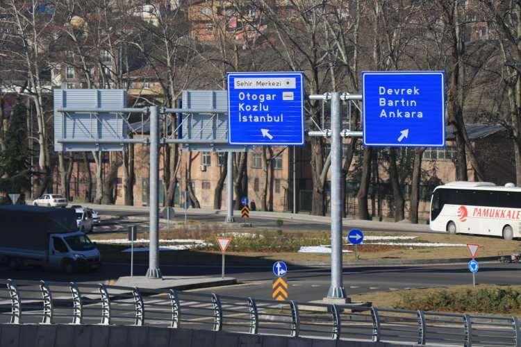 <p>Zonguldaklı olarak gurur duyuyorum. Yapanlardan Allah razı olsun. Yol 5 dakikaya indi. </p>

<p> </p>
