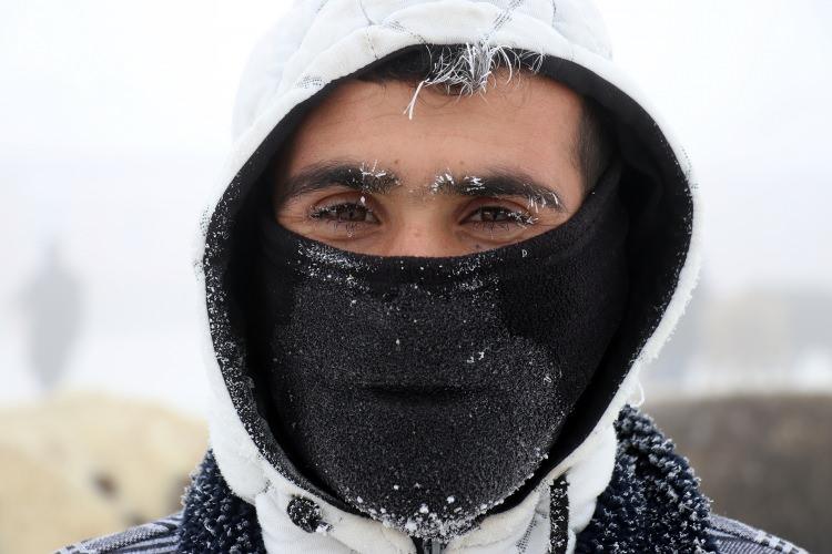 <p>Bölgede gece en düşük hava sıcaklığı sıfırın altında olmak üzere Ağrı'da 23, Ardahan'da 20, Kars'ta 17, Erzurum'da 12, Erzincan'da 9, Iğdır'da 7 ve Tunceli'de 2 derece ölçüldü.</p>
<p> </p>
