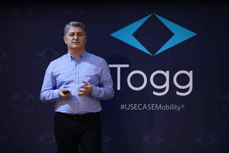 <p>Togg Üst Yöneticisi (CEO) Gürcan Karakaş, lansmanda aracı tanıttı.</p>
