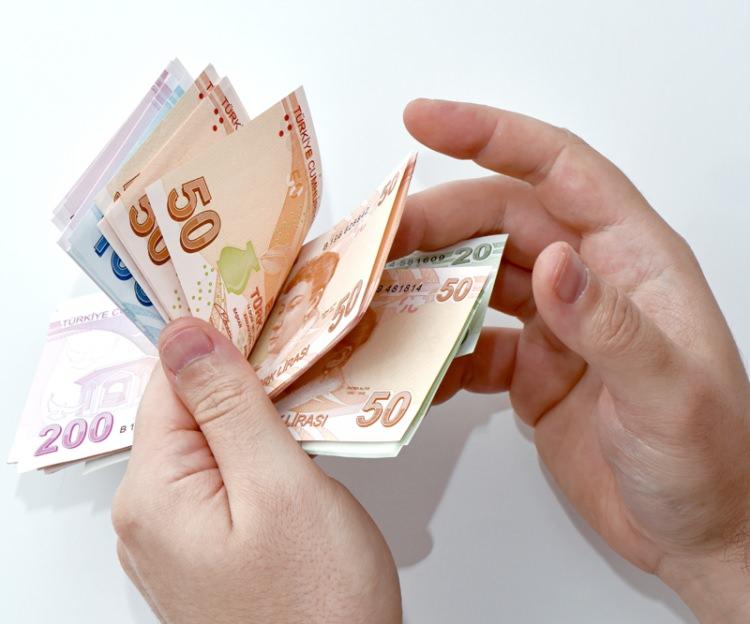 <p><strong>Araştırma Görevlisi (7/1)</strong> 8,265 10,535</p>
<p><strong>Vaiz (1/4)</strong> 6,844 TL, 8,724 TL</p>
<p><strong>Avukat (1/4)</strong> 8,311 TL, 10,593 TL</p>
<p> </p>