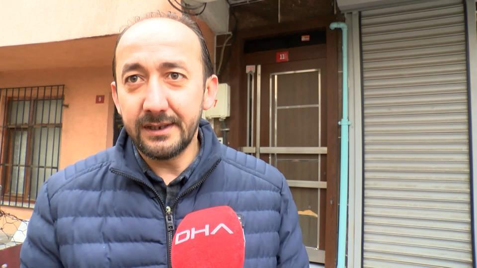 <p>Kazaya karışan hafif ticari araç sahibi Recep Sirkeci ise, "Benim arkadaşımın arabası. Kazayı duyduktan sonra olay yerine geldik. Vurarak gelmiş bütün araçları üst üste çıkartmış. Toplamda 5 araçta hasar var yaralı yok" diye konuştu.</p>