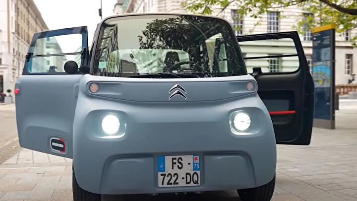 <p>Smart EQ ForTwo ve Renault Twizy modeliyle rekabete girecek olan Citroen yeni modeli Ami’yi Türkiye’ye getirdi. </p>
