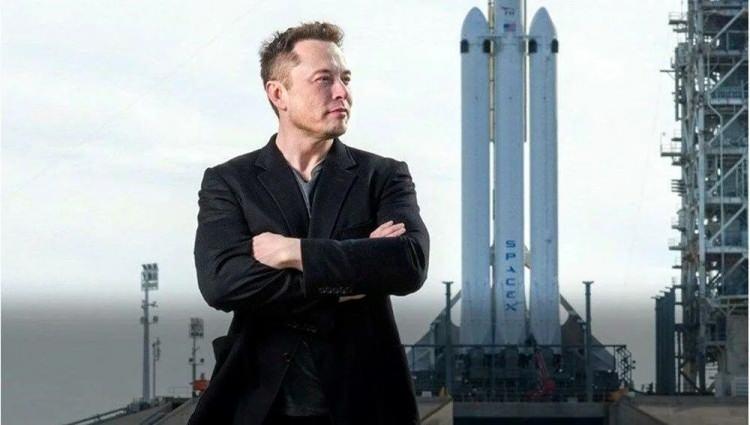 <p>Diğer taraftan Green, Mars’ta basıncın artmasının ekvatorun ısınmasına ve kutup başlığının çökmesine neden olacağını belirterek, durumun atmosferin ısınmasına, buzu eritmesine ve sıvı suyun geri dönmesine neden olacağını söyledi. Ardından, sadece birkaç yıl içinde Kızıl Gezegen’deki iklimin istikrara kavuşacağını bildirdi.</p>