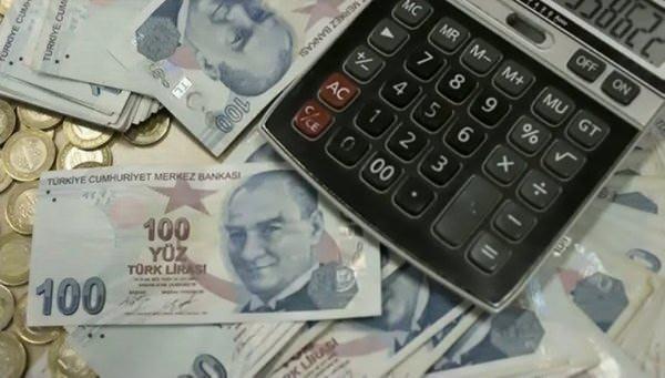 <p><strong>BARINMA DESTEĞİ</strong></p>
<p>20 bin ile 40 bin lira arasında verilen barınma yardımından yararlanmak için gereken hane içinde kişi başına düşen gelir sınırı da 852,53 liradan bin 417 liraya yükseldi.</p>
<p><a href="https://www.ahaber.com.tr/ekonomi/2022/01/07/sosyal-yardimlara-devlet-dopingi-iste-kalem-kalem-yeni-destekler?paging=11">.</a></p>