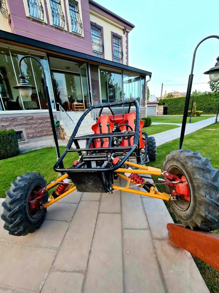 <p>O zaman fabrikalaşmayı düşünüyoruz. Üretimi komple sıfırdan yapıyoruz. Çelik çekme boruyu Konya’dan boru halinde alıyoruz, bu hale kadar getiriyoruz.</p>
