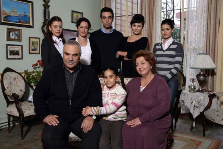<p><span style="color:#FF0000"><strong>Bennu Yıldırımlar ise "Ben öyle şeyler hatırlamıyorum, öyle bir durum yaşanmadı" şeklinde konuştu. </strong></span></p>