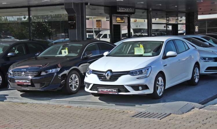<p>Türkiye ikinci el online binek ve hafif ticari araç pazarında geçen yıl en çok tercih edilen otomotiv markaları açıklandı. </p>
