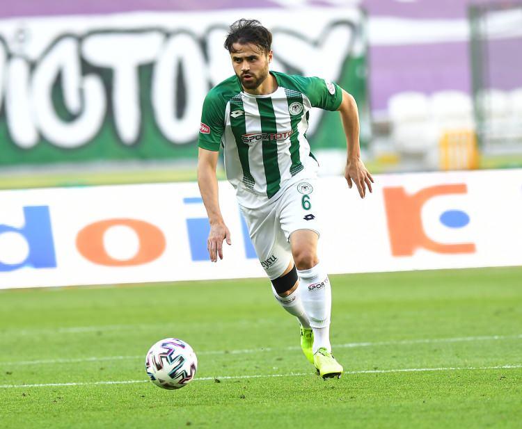 <p>4 Ekim 2020'de Konyaspor ile 2 yıllık sözleşme imzaladı.</p>